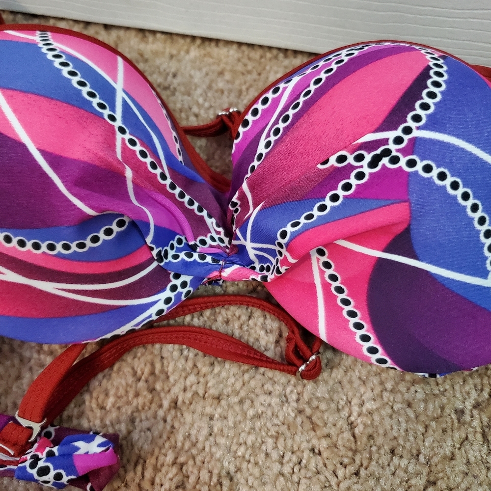 Colorful bikini - Picture 16 of 16